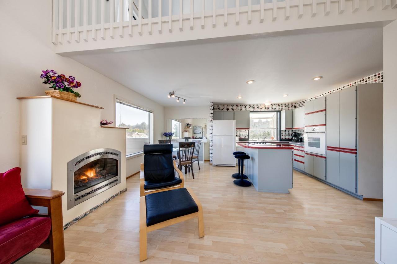 Coastal Dream Villa Depoe Bay Eksteriør billede